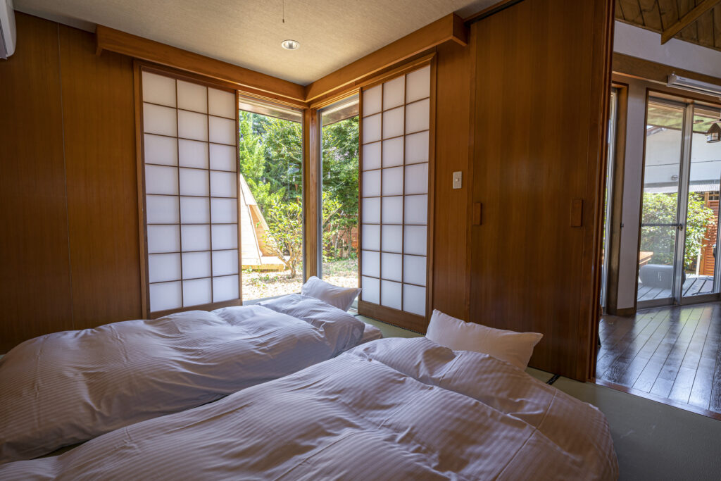 和室 - Japanese Room